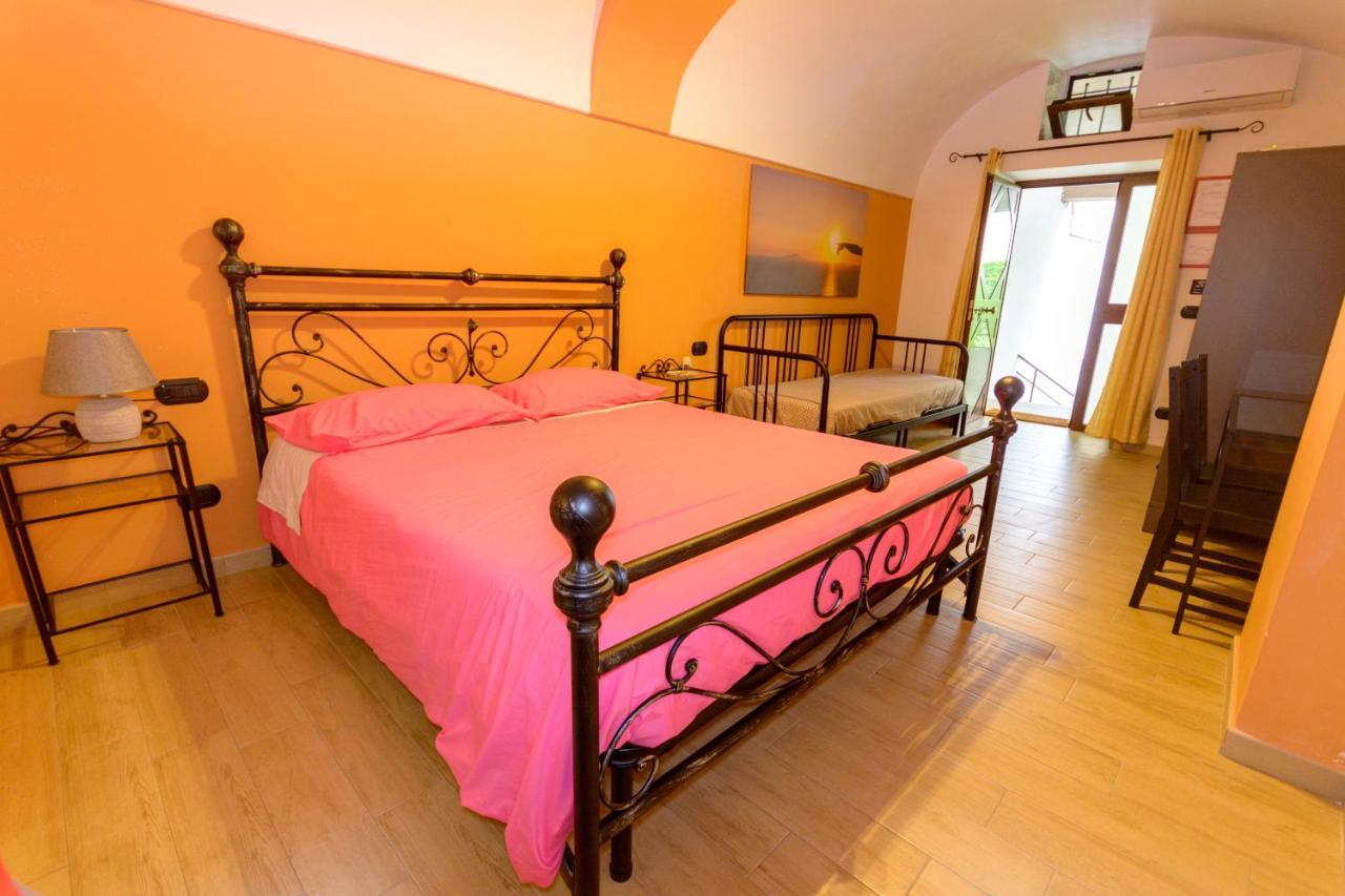 Quintessenza - Sorrento Coast Rentroom Vico Equense Εξωτερικό φωτογραφία