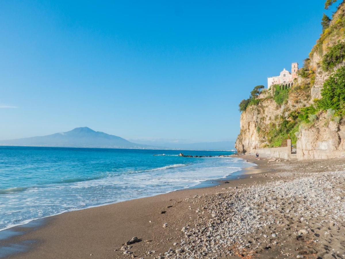 Quintessenza - Sorrento Coast Rentroom Vico Equense Εξωτερικό φωτογραφία
